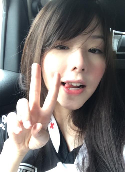 《LOL》巴西战队INTZ女辅助Mayumi介绍