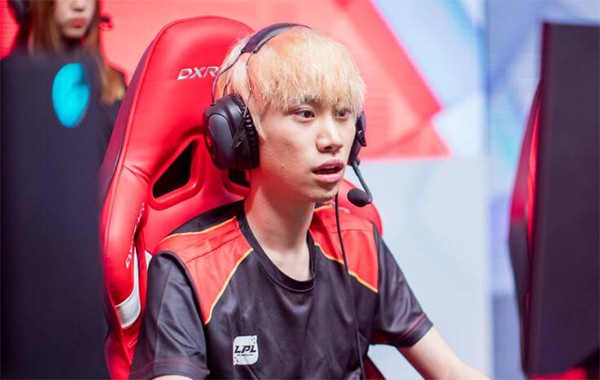 《LOL》春季赛3月27日首发 姿态首发决战阿乐