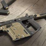 吃鸡检视武器哪个键