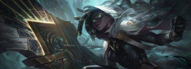 《LOL》赛娜出装选择介绍